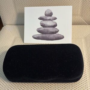 Gucci Black/Blue 💙Sunglass Case and Soft Case (NWOT) & New Cloth